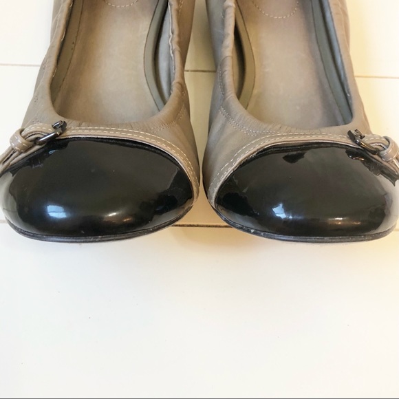 Halogen Cassandra Cap Toe Ballet Flats Taupe  9 - Picture 4 of 9